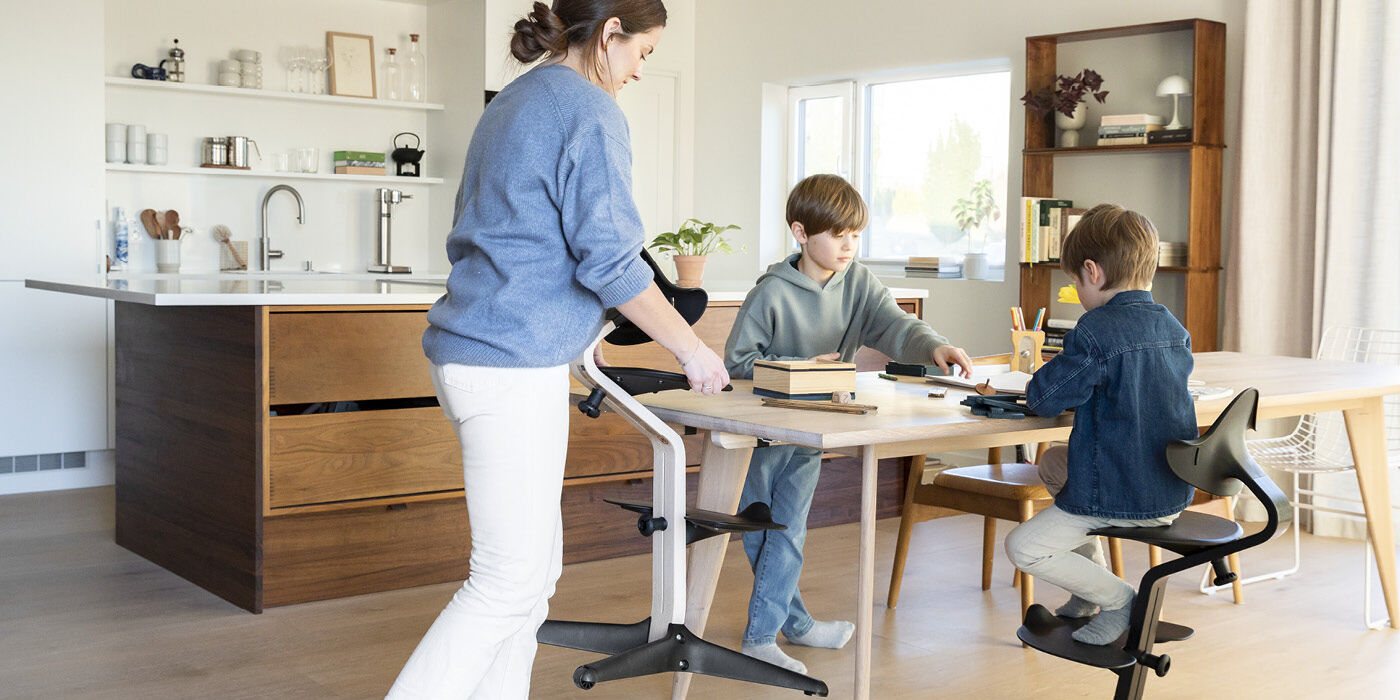 Стульчик для кормления Stokke Nomi основание Oak (дуб)